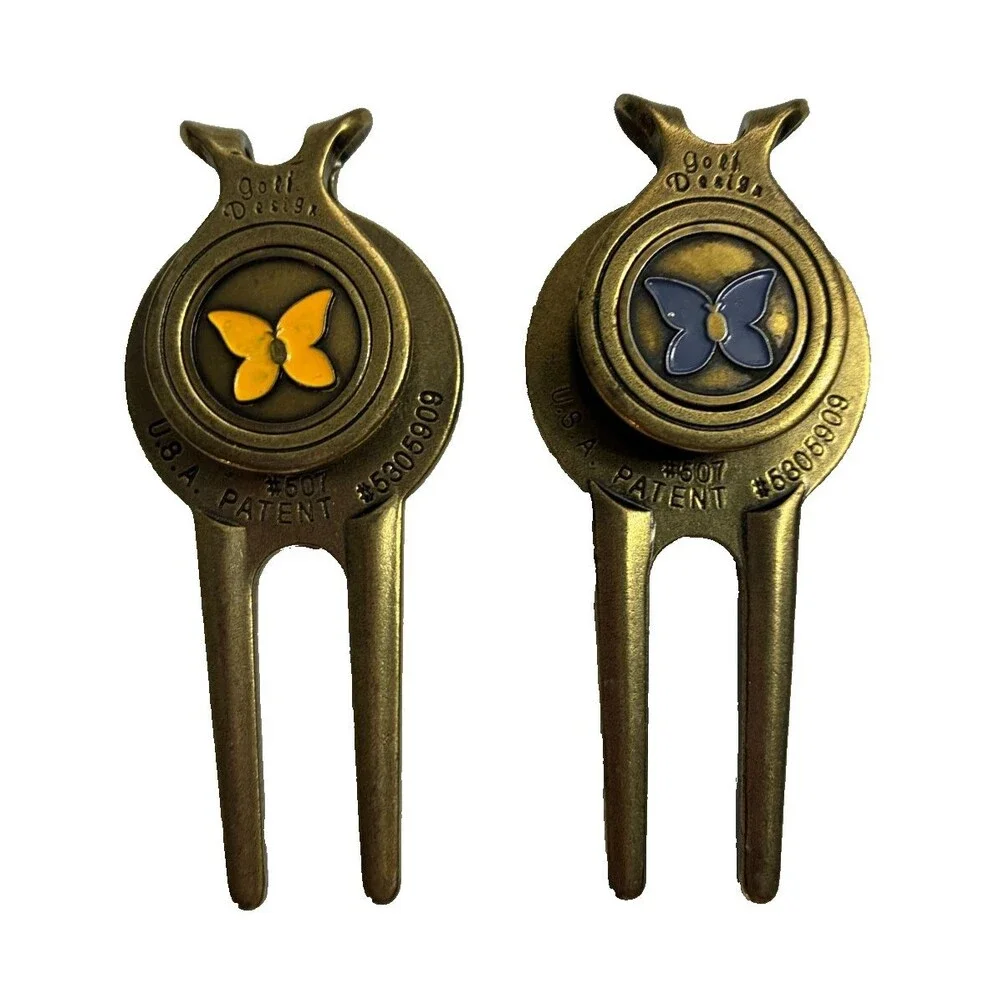 2X Vintage Kapalua Golf Club Maui Hawaii Divot Tool & Magnetic Coin Ball Marker